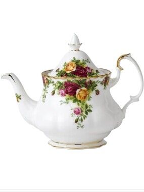 Royal Doulton Royal Albert Old Country Roses Tea Pot